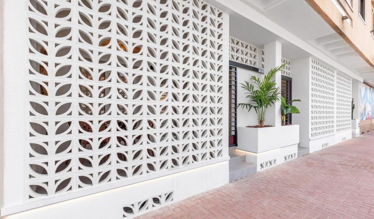 Apartment / flat - New Build - Torrevieja - Playa Los Naufragos