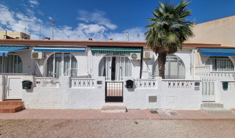 Apartment / flat - Resale - Torrevieja - La Siesta - El Salado - Torreta