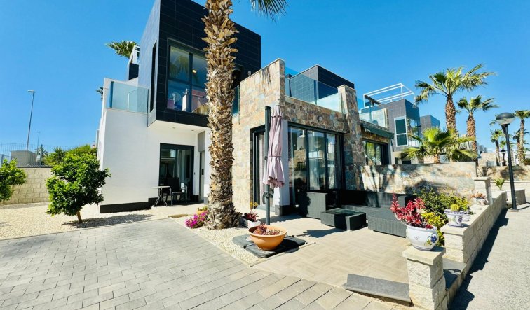 Villa - Resale - Orihuela Costa - Lomas de Cabo Roig