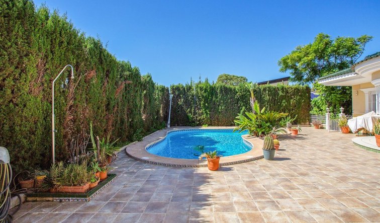 Reventa - Villa - Torrevieja - Torreta florida