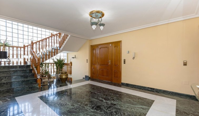 Reventa - Villa - Torrevieja - Torreta florida