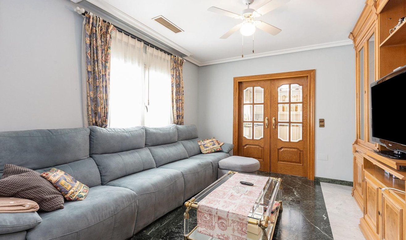 Reventa - Villa - Torrevieja - Torreta florida
