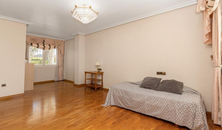 Reventa - Villa - Torrevieja - Torreta florida
