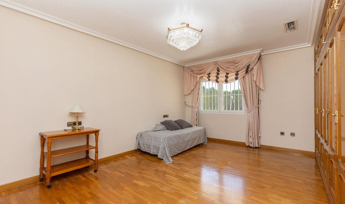 Reventa - Villa - Torrevieja - Torreta florida