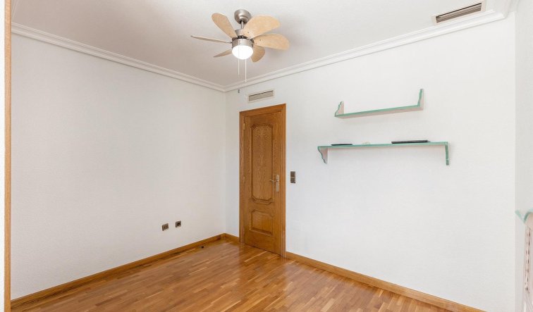 Reventa - Villa - Torrevieja - Torreta florida