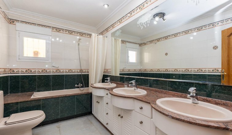 Reventa - Villa - Torrevieja - Torreta florida