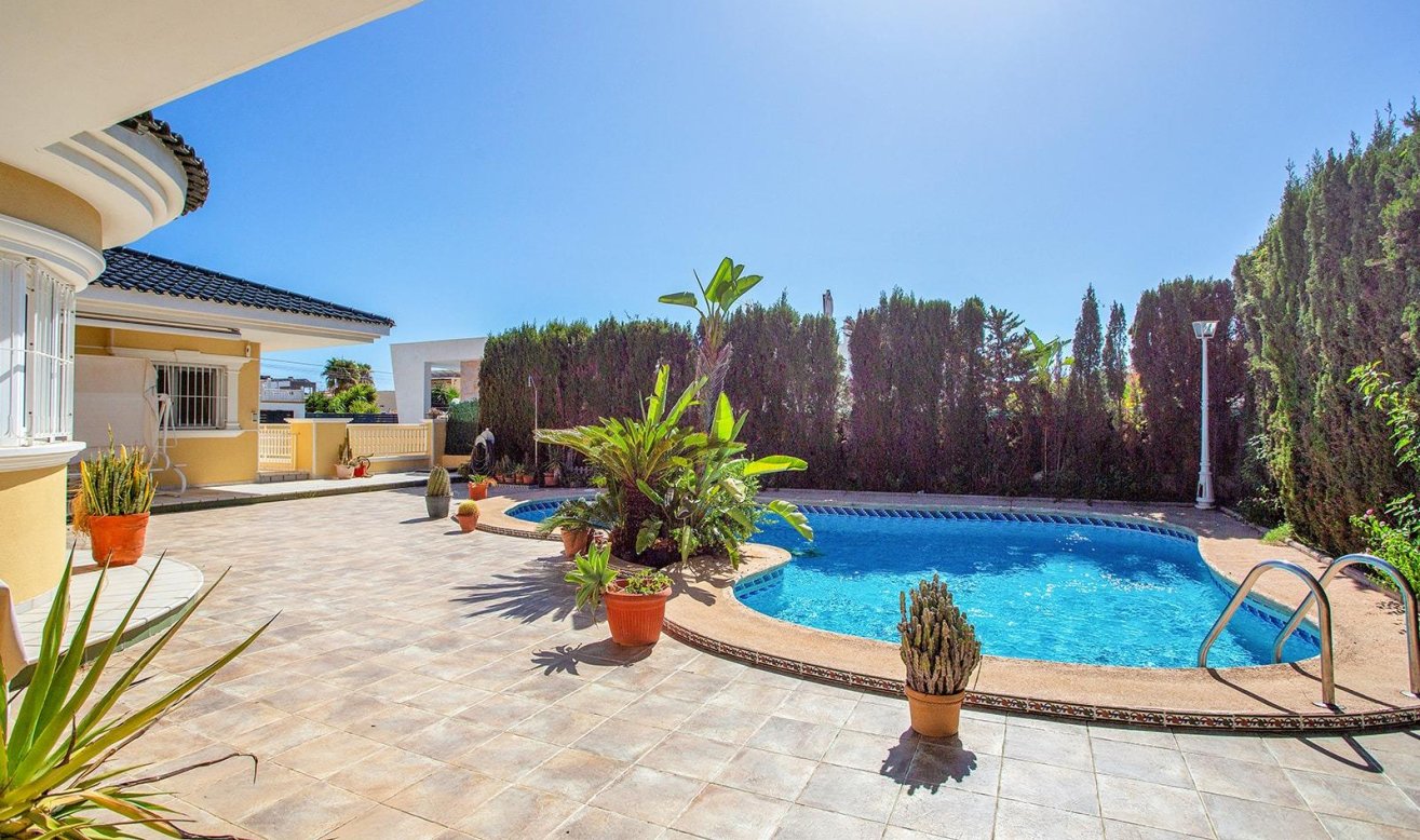 Reventa - Villa - Torrevieja - Torreta florida