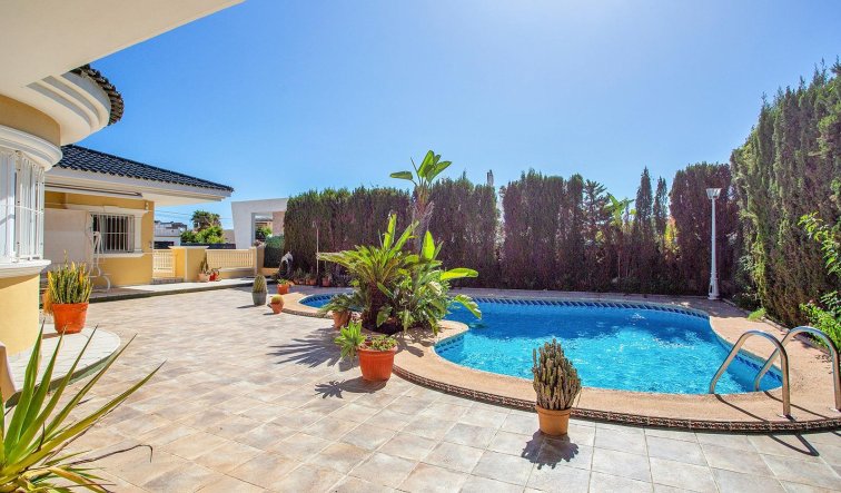 Reventa - Villa - Torrevieja - Torreta florida