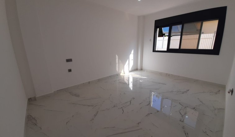 Reventa - Villa - Orihuela Costa - Dehesa de Campoamor