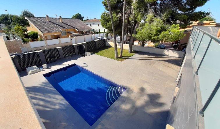 Reventa - Villa - Orihuela Costa - Dehesa de Campoamor