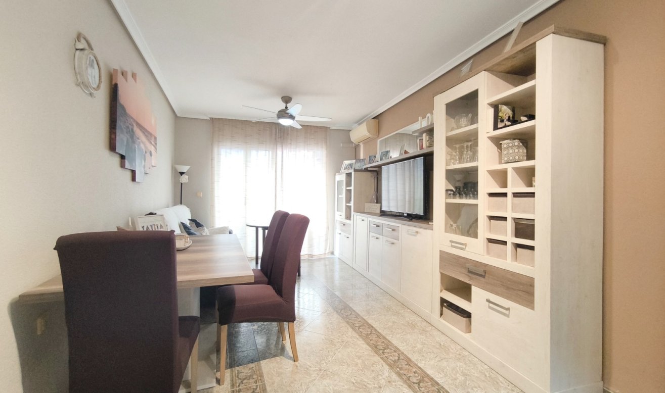 Reventa - Apartamento / piso - Torrevieja - Centro