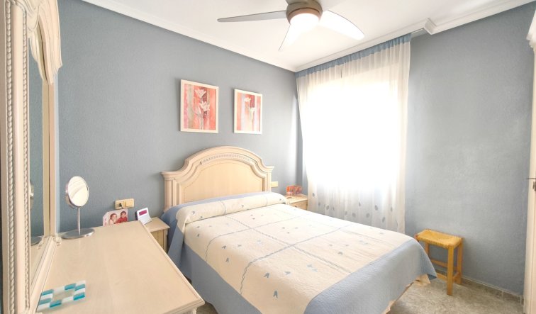 Reventa - Apartamento / piso - Torrevieja - Centro