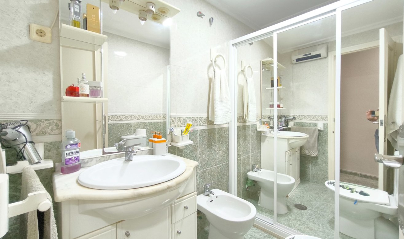 Reventa - Apartamento / piso - Torrevieja - Centro