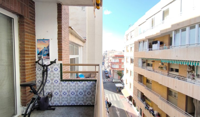 Reventa - Apartamento / piso - Torrevieja - Centro