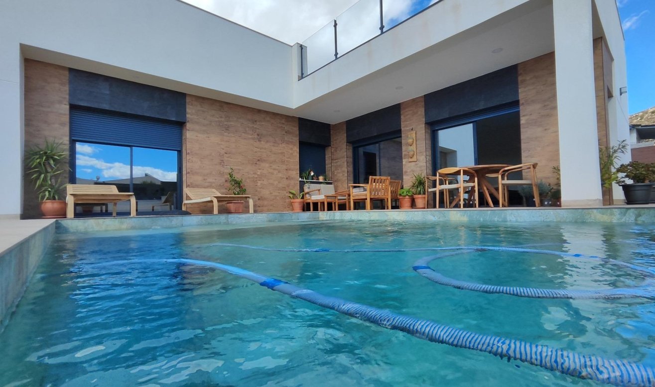 Obra nueva - Villa - Pinoso - Lel