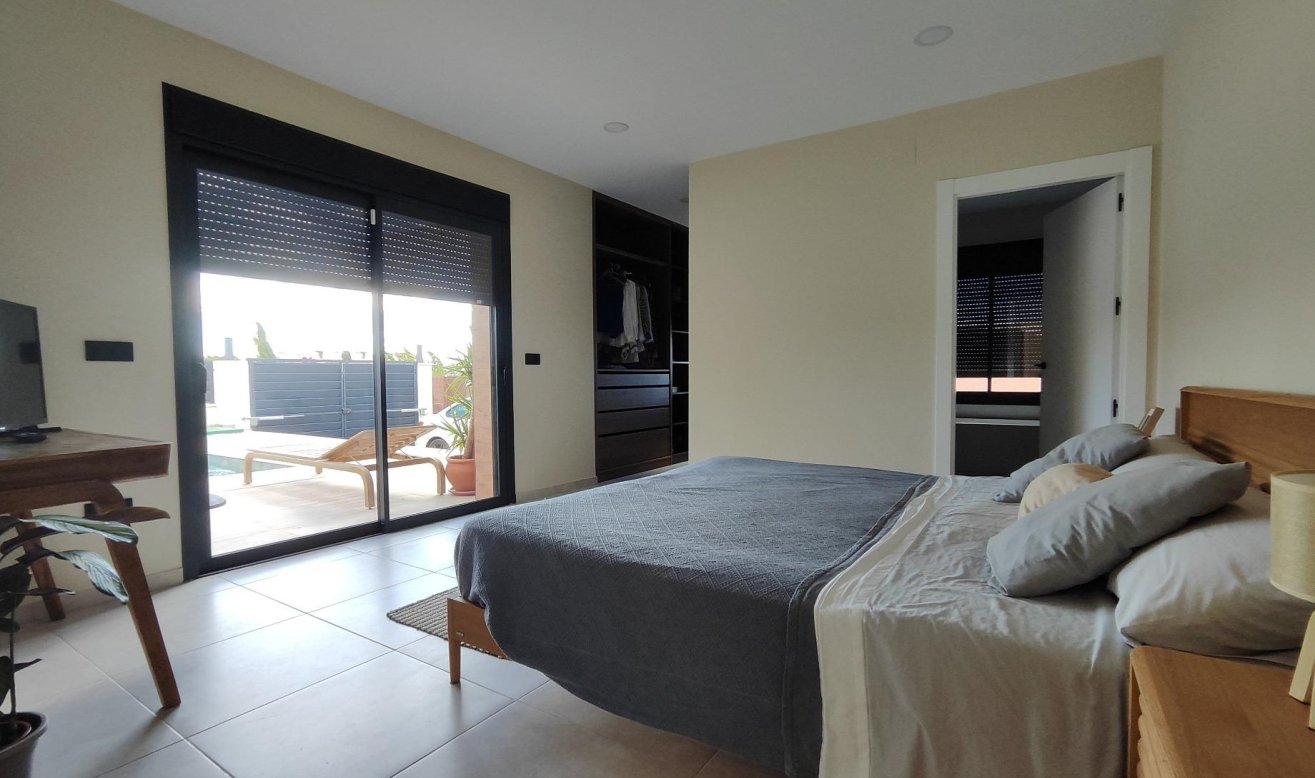 Obra nueva - Villa - Pinoso - Lel