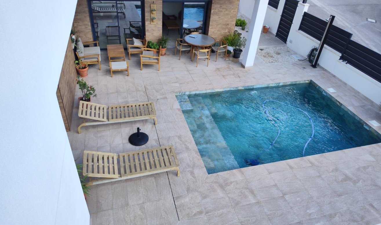 Obra nueva - Villa - Pinoso - Lel