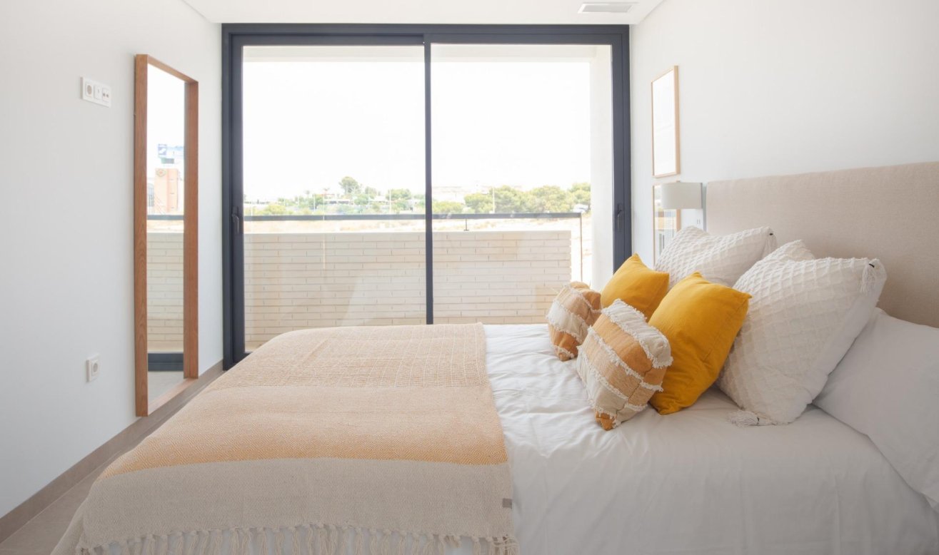 Obra nueva - Villa - Orihuela Costa - Campoamor