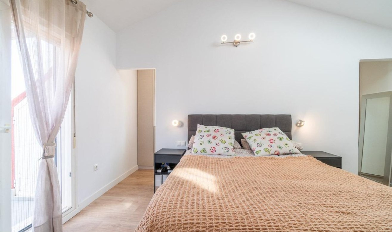 Reventa - Villa - Torrevieja - San luis