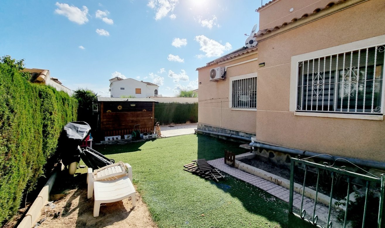 Reventa - Villa - Torrevieja - San luis