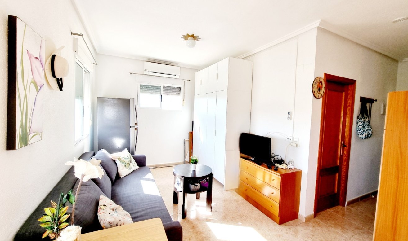 Reventa - Villa - Torrevieja - San luis