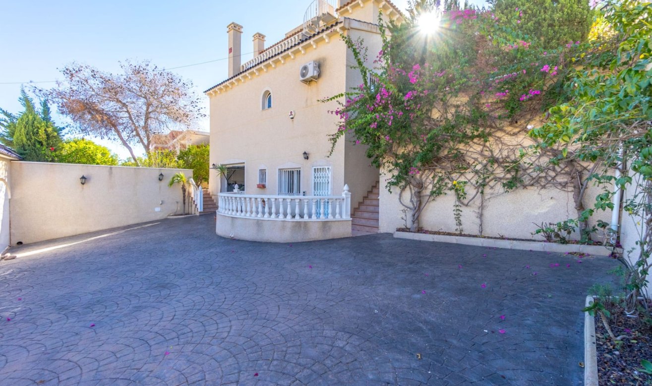 Reventa - Villa - Orihuela Costa - Las Filipinas
