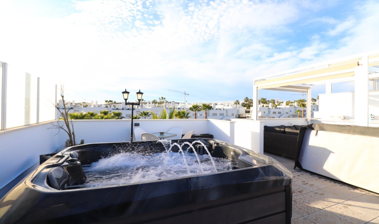 Reventa - Apartamento / piso - Los Montesinos - Entre Naranjos / Vistabella Golf