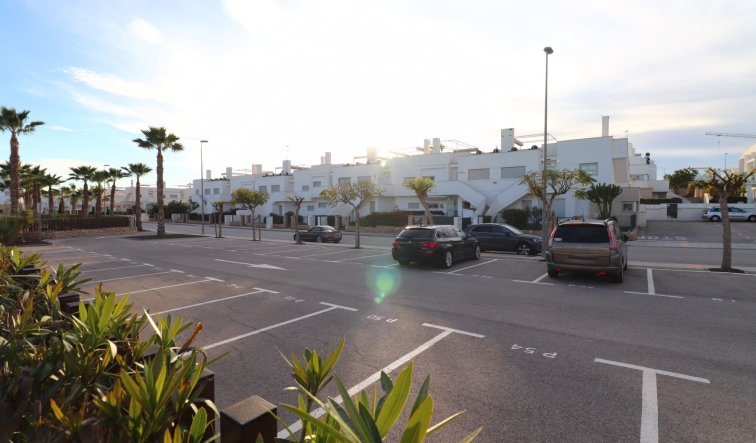 Reventa - Apartamento / piso - Los Montesinos - Entre Naranjos / Vistabella Golf