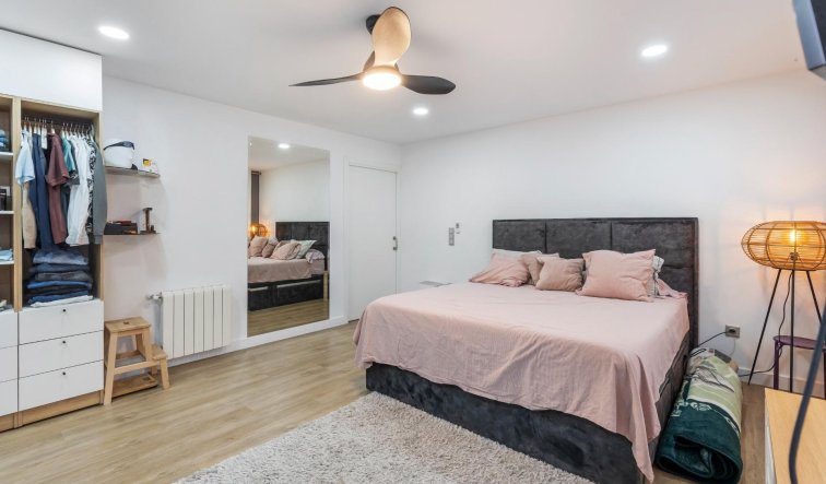 Resale - Apartment / flat - Torrevieja - Centro