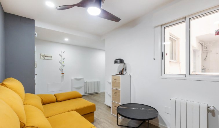 Resale - Apartment / flat - Torrevieja - Centro