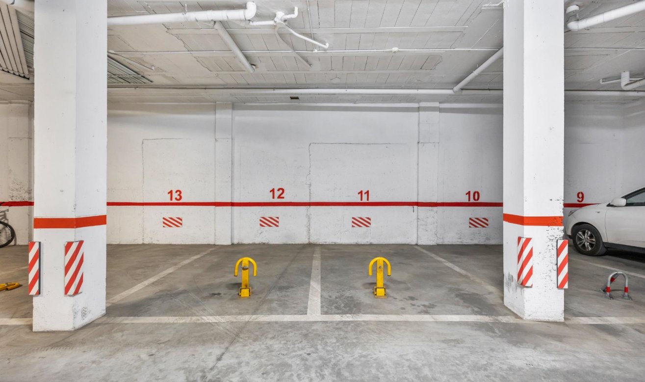 Resale - Apartment / flat - Torrevieja - Centro