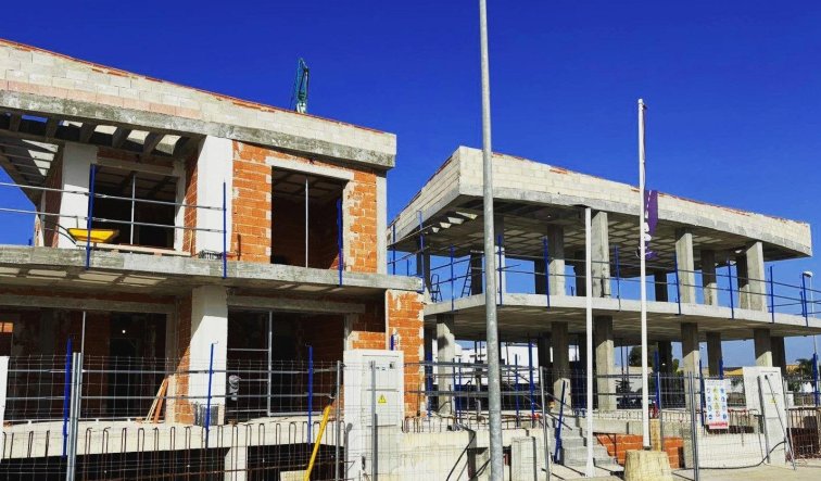 Obra nueva - Villa - Dolores - polideportivo
