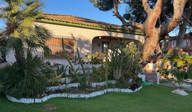 Reventa - Villa - Orihuela Costa - Altos de Campoamor