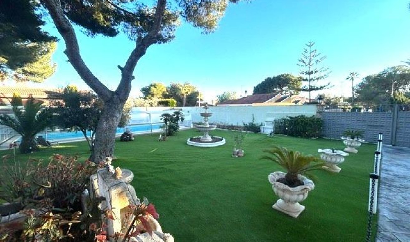 Reventa - Villa - Orihuela Costa - Altos de Campoamor