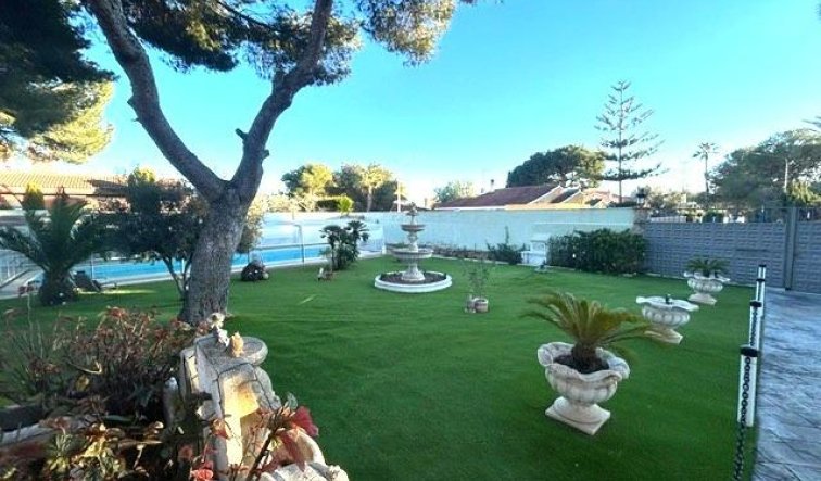 Reventa - Villa - Orihuela Costa - Altos de Campoamor