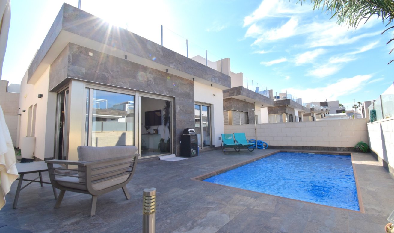 Reventa - Detached Villa - Orihuela Costa - Villamartin