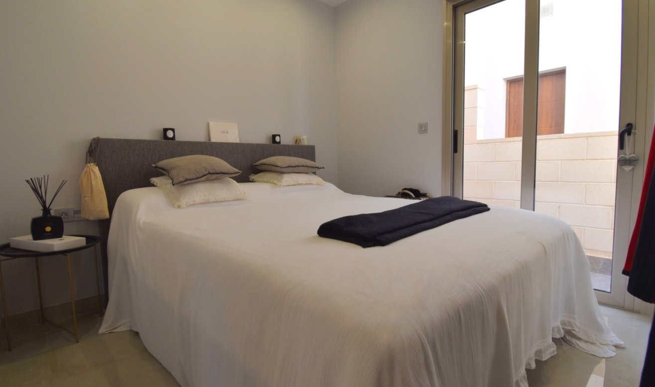 Reventa - Detached Villa - Orihuela Costa - Villamartin