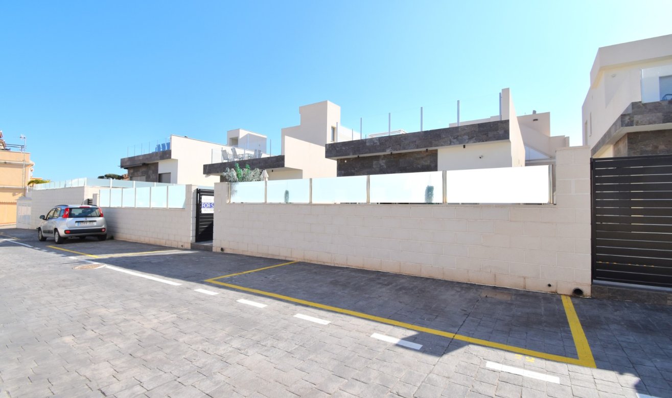 Reventa - Detached Villa - Orihuela Costa - Villamartin