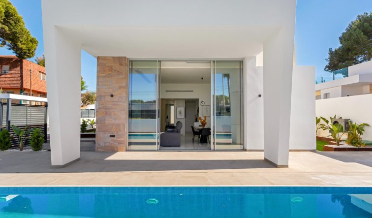 Obra nueva - Villa - Torrevieja - Los Balcones - Los Altos del Edén