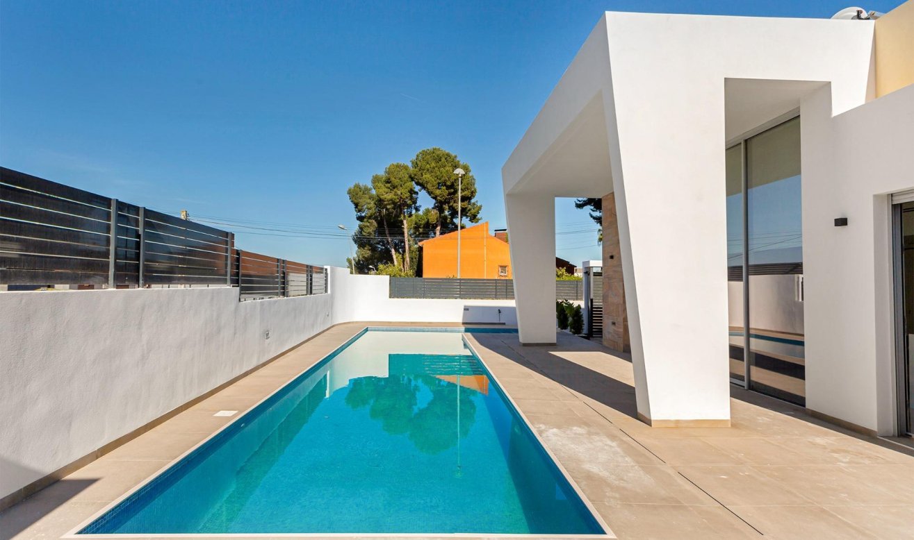 Obra nueva - Villa - Torrevieja - Los Balcones - Los Altos del Edén