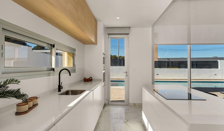 Obra nueva - Villa - Torrevieja - Los Balcones - Los Altos del Edén