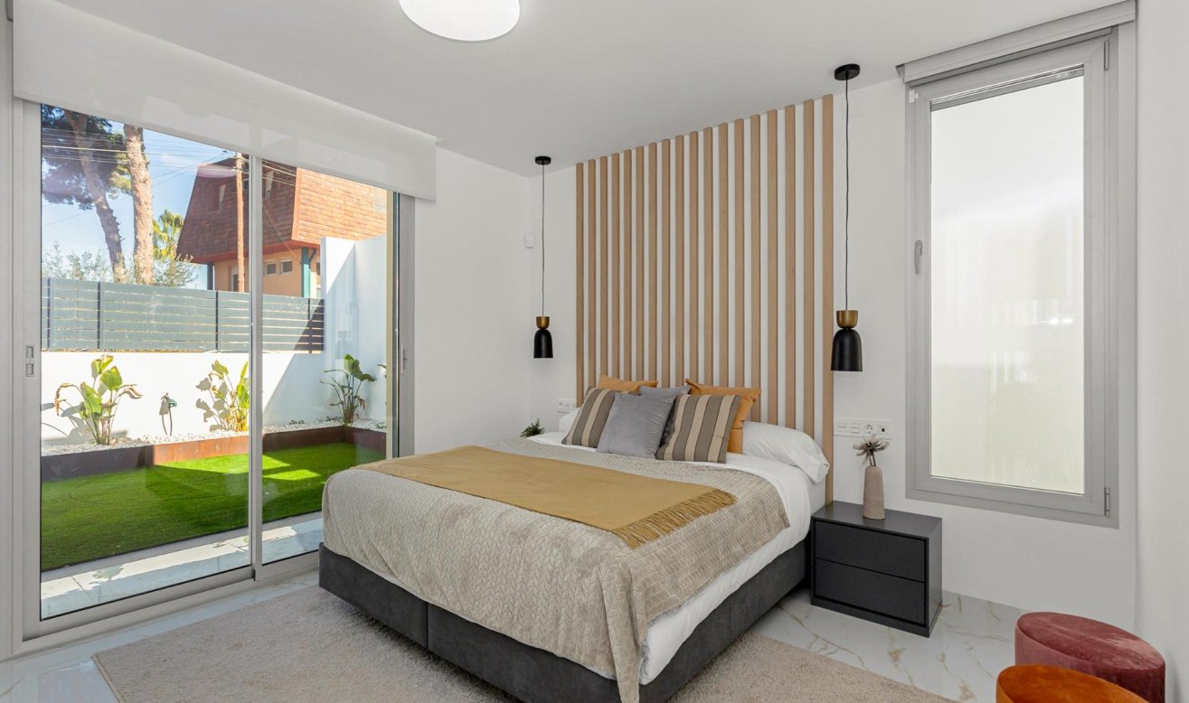 Obra nueva - Villa - Torrevieja - Los Balcones - Los Altos del Edén