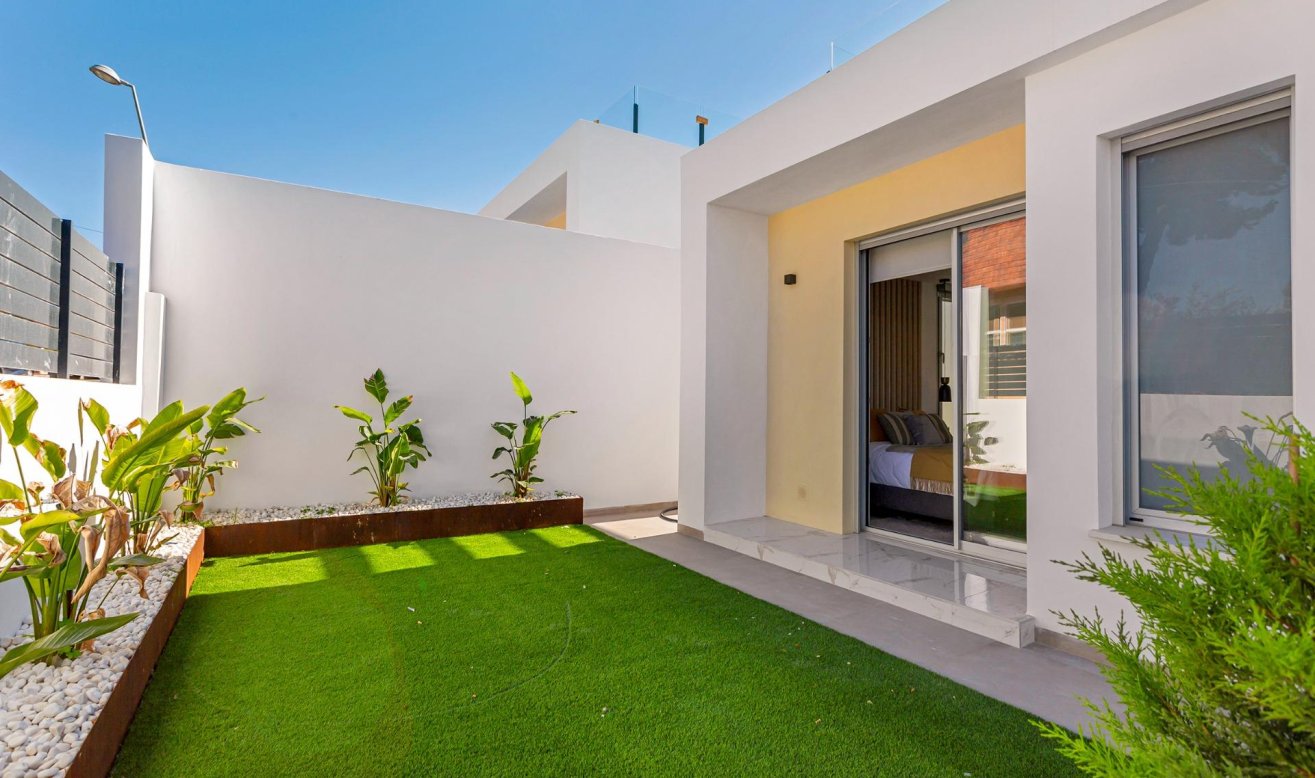 Obra nueva - Villa - Torrevieja - Los Balcones - Los Altos del Edén
