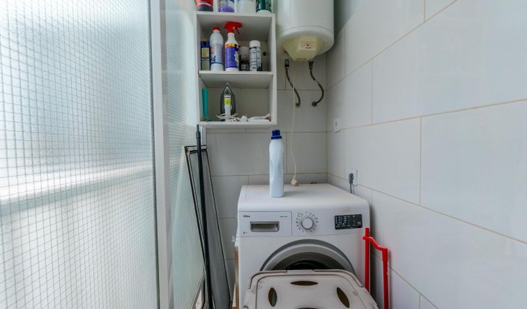 Reventa - Apartamento / piso - Torrevieja - Piscinas naturales