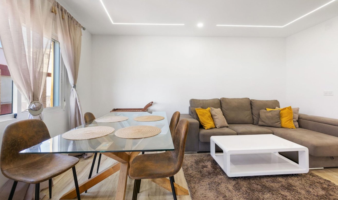 Reventa - Apartamento / piso - Torrevieja - Piscinas naturales