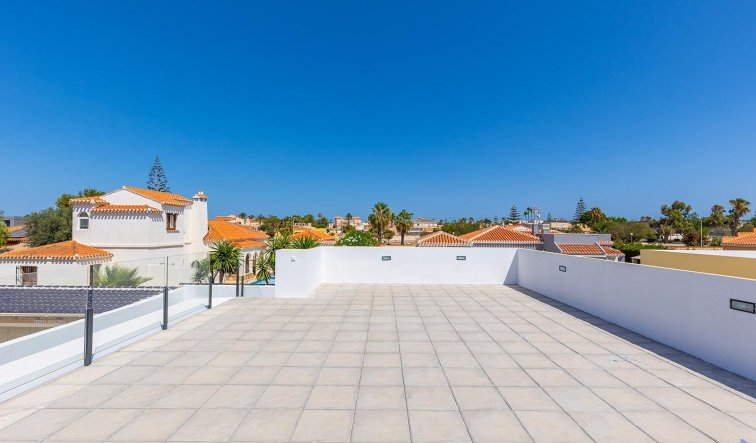 Obra nueva - Villa - Torrevieja - Los Balcones