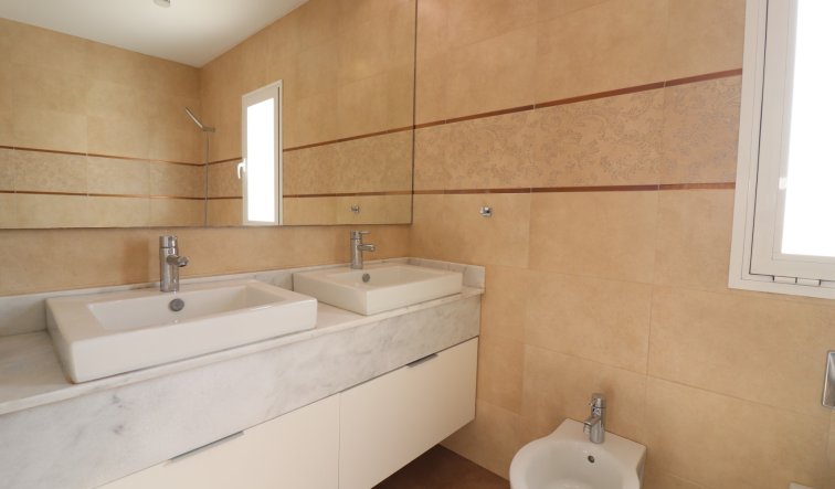 Reventa - Detached Villa - La Marina - La Marina - Urbanization