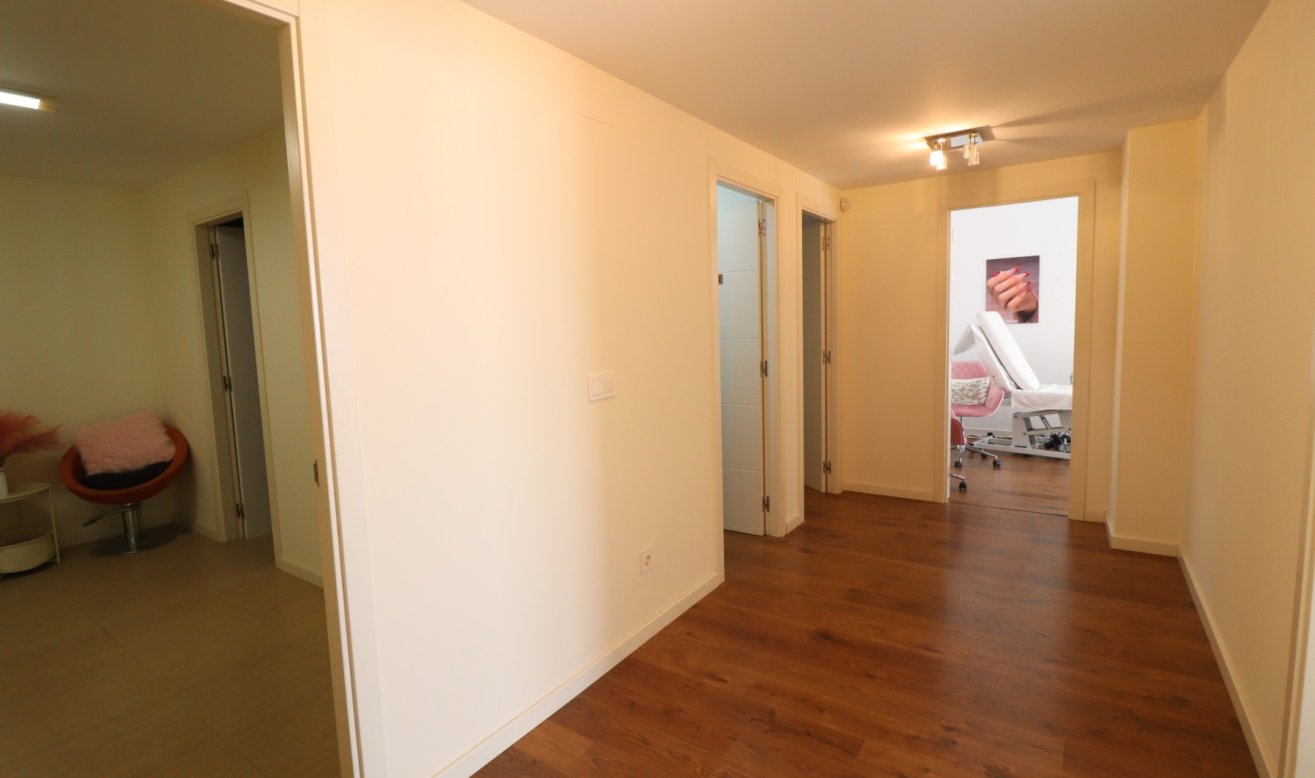 Reventa - Detached Villa - La Marina - La Marina - Urbanization