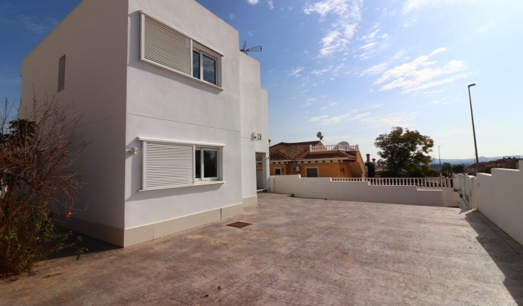 Reventa - Detached Villa - La Marina - La Marina - Urbanization