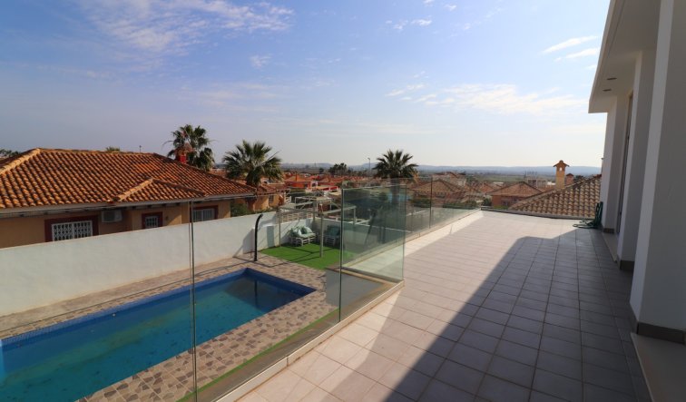 Reventa - Detached Villa - La Marina - La Marina - Urbanization